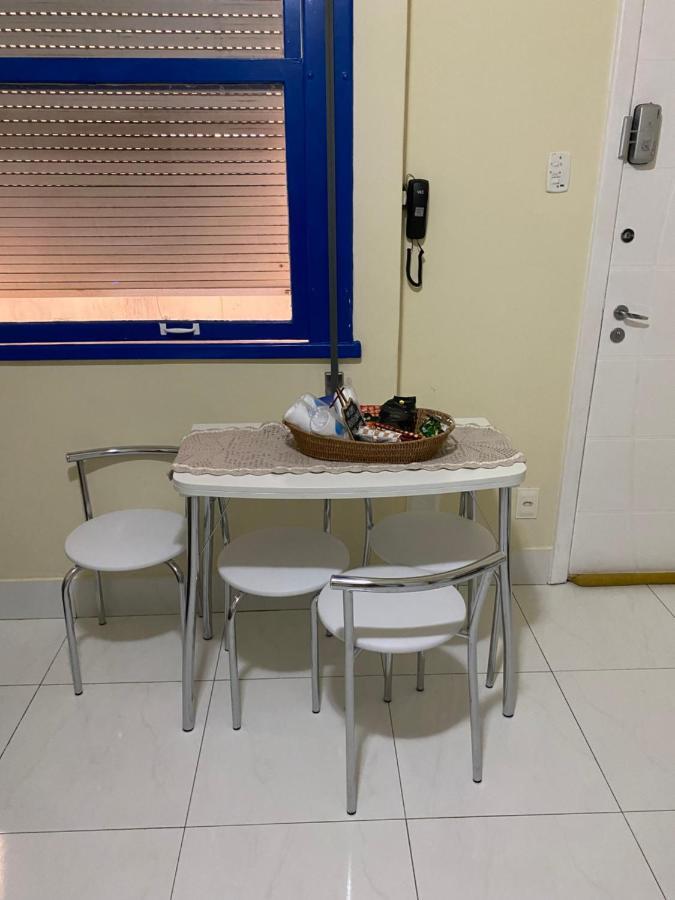 Copa Beach Home - Copacabana Posto 4 Quadra da Praia Rio de Janeiro Esterno foto