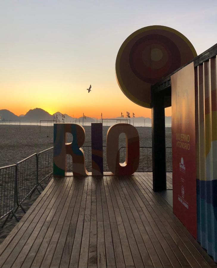 Copa Beach Home - Copacabana Posto 4 Quadra da Praia Rio de Janeiro Esterno foto